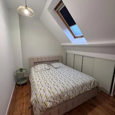 Stylish Family House - 6 Bedrooms *