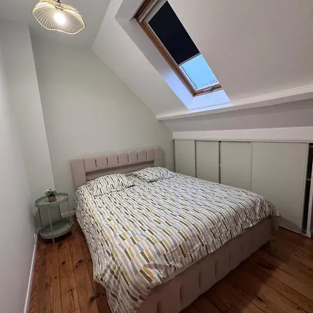 Stylish Family House - 6 Bedrooms