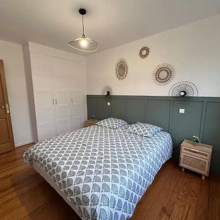 Stylish Family House - 6 Bedrooms